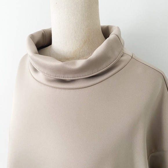 Joe Fresh Activewear Women’s Cowl Neck Top with Adjustable Hem- Size M - Picture 5 of 8